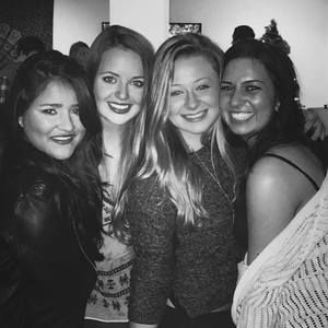 Meet your Posher, Carla